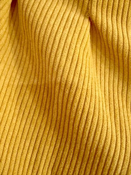 กางเกงผ้าลูกฟูกสีเหลือง ทรงใส่ปล่อยสบาย ด้านหน้าตะขอ ด้านหลังเอวยางยืด สภาพดี ใส่ถ่ายรูปสีสวยสดใส รูปที่ 3