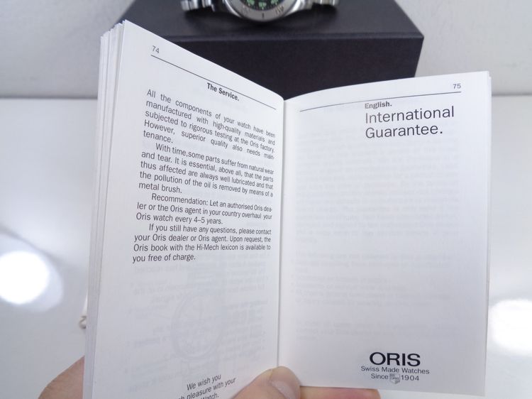 ชุดสะสม ORIS รุ่น Big Crown Diver เรกูเรเตอร์ หน้าปัดดำ เข็มแยกเหลือง 39 มิล. สายเหล็ก กล่องใบครบ รูปที่ 16