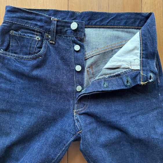 True Vintage Levi's 501 ริมแดง Big E V Stitch เอว Single A Type W29 L29 Made in U.S.A. กระดุมเม็ดบนตอกเบอร์ 8 รูปที่ 18