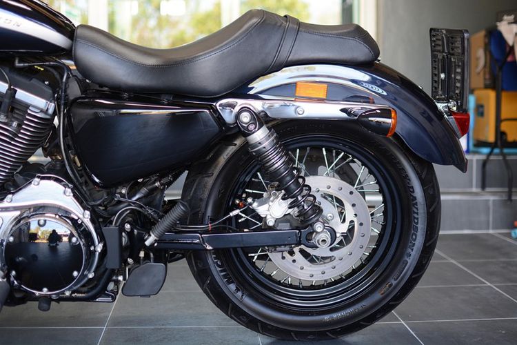 Harley-Davidson XL1200Custom® ปี20 รูปที่ 18