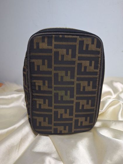 หายาก แรร์ไอเทม FENDI Zucca Canvas Vanity Cosmetics Pouch Brown Black vintage bag  รูปที่ 9