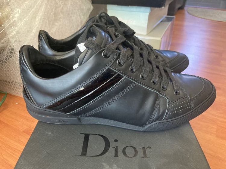 UK 6 | EU 39 1/3 | US 6.5 รองเท้าผ้าใบ Dior สีดำ ไซส์ 39 สภาพดี กล่อง อปก. ครบ