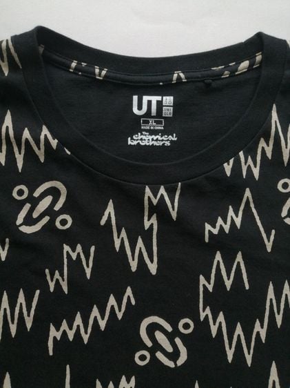 อื่นๆ เสื้อทีเชิ้ต ดำ แขนสั้น 0143 เสื้อยืด T Shirt ยี่ห้อ Uniqlo size XL สไตล์เกาหลีญี่ปุ่น
