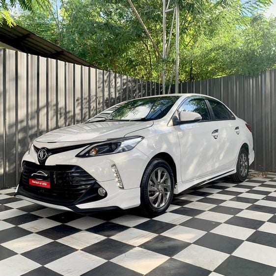 Toyota Vios 2019 1.5 Mid Sedan เบนซิน ไม่ติดแก๊ส เกียร์อัตโนมัติ ขาว รูปที่ 1