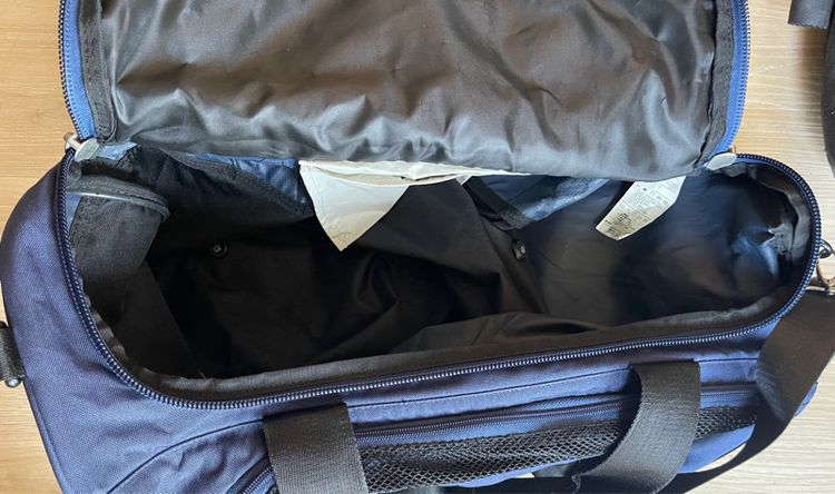 Nike Large Duffel Bag Adidas Reebok Under Armor รูปที่ 7