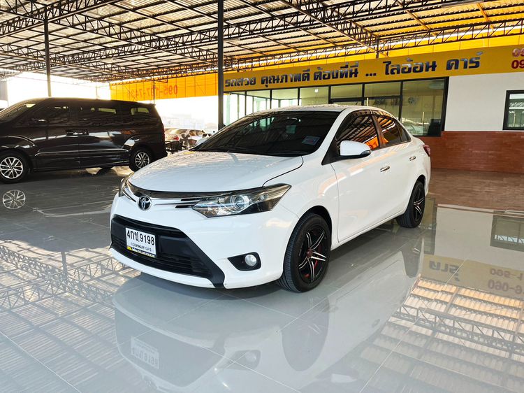Toyota Vios 2015 1.5 S Sedan เบนซิน ไม่ติดแก๊ส เกียร์อัตโนมัติ ขาว