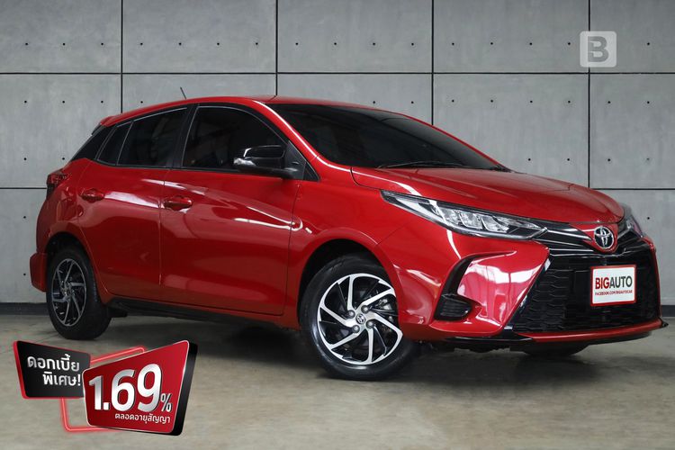 Toyota Yaris 2022 1.2 Sport Hatchback Sedan เบนซิน ไม่ติดแก๊ส เกียร์อัตโนมัติ แดง รูปที่ 1