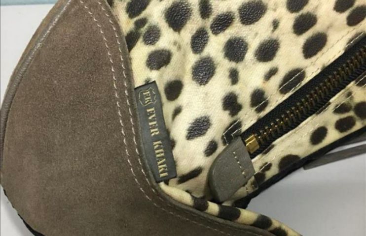 กระเป๋าคาดอก แคนวาส ever khaki japan