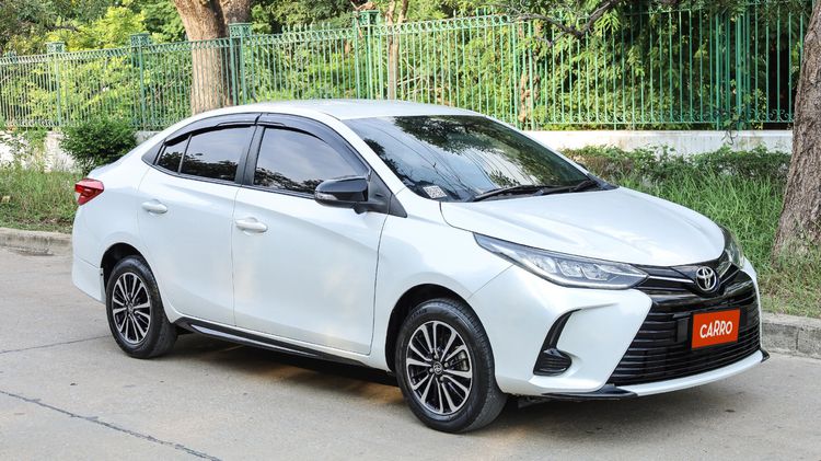 Toyota Yaris ATIV 2021 1.2 Sport Play Limited Edition Sedan เบนซิน ไม่ติดแก๊ส เกียร์อัตโนมัติ ขาว รูปที่ 1