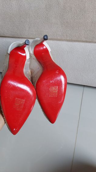 รองเท้าส้นสูง christian louboutin ไซส์ 35  รูปที่ 5