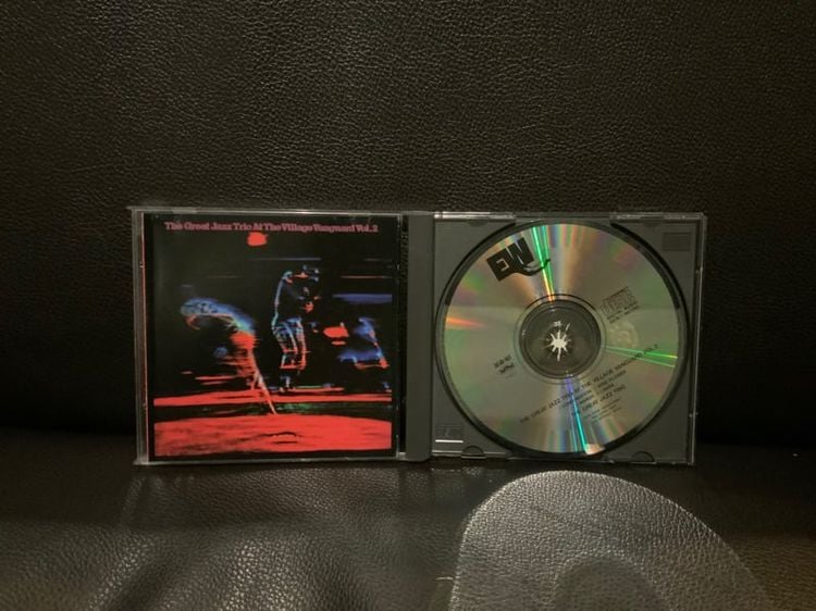 ขายแผ่นซีดีแจ๊สทรีโอบันทึกเยี่ยม The Great Jazz Trio At The Village Vanguard Vol.2 East Wind 1996 Japan CD Audiophile ส่งฟรี รูปที่ 1