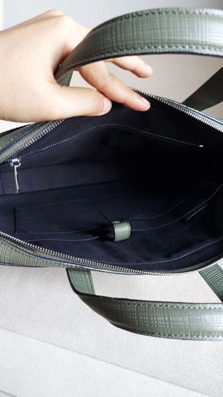 กระเป๋าเอกสาร Loewe สีเขียวเหนี่ยวทรัพย์ รูปที่ 12