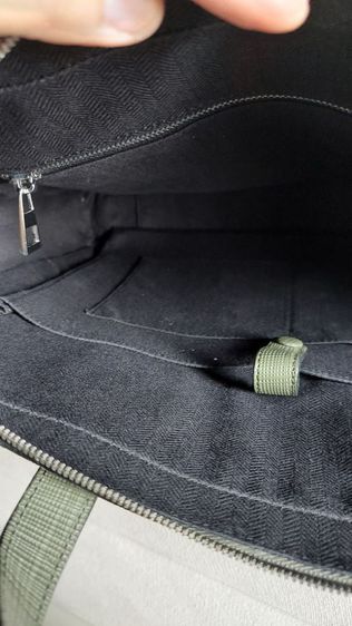 กระเป๋าเอกสาร Loewe สีเขียวเหนี่ยวทรัพย์ รูปที่ 10