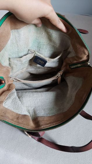 กระเป๋า Fendi ใบใหญ่ สีเขียวเหนี่ยวทรัพย์ รูปที่ 10