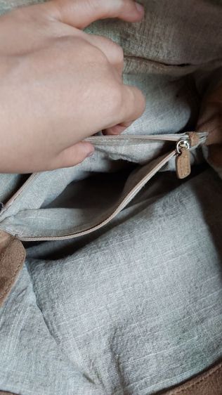 กระเป๋า Fendi ใบใหญ่ สีเขียวเหนี่ยวทรัพย์ รูปที่ 15