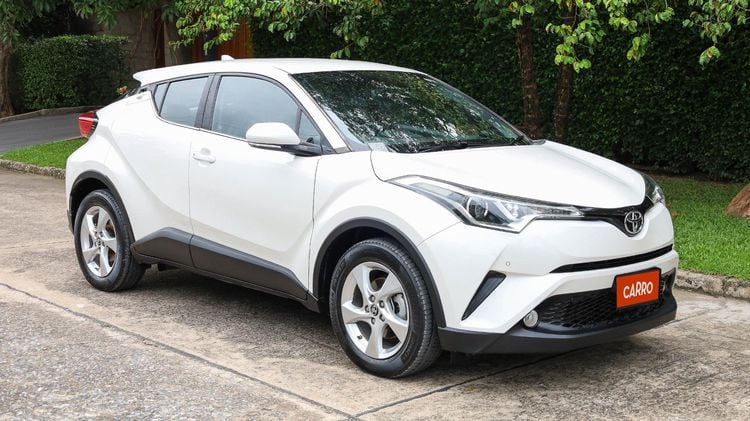 Toyota C-HR 2018 1.8 Mid Utility-car เบนซิน ไม่ติดแก๊ส เกียร์อัตโนมัติ ขาว