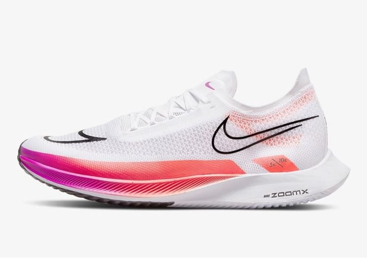 รองเท้าวิ่ง ขาว Nike ZoomX Streakfly White Flash Crimson ของใหม่ ราคาปกติ 6,000บาท ครบกล่อง หาไม่ได้แล้ว สีแรกสีเปิดตัว สวยที่สุด ไม่มีขายใน shop ไทย