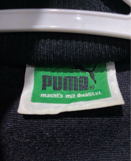 เสื้อวอร์มสีดำแถบเหลือง แบรนด์ Puma vintage  รูปที่ 4