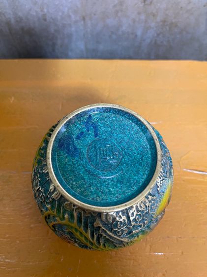 ถ้วยลายหงษ์ฟ้าทองเหลืองลงยา รูปที่ 8