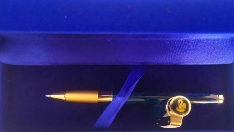 ปากกาดีไซน์/ผู้บริหาร ปากกา Pelikan Celebry R580 Rollerball Pens Blue Germanyดีไซน์ลายหินอ่อนมันวาว