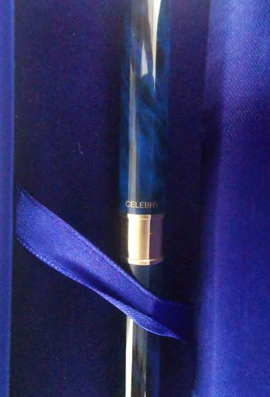 ปากกา Pelikan Celebry R580 Rollerball Pens Blue Germanyดีไซน์ลายหินอ่อนมันวาว รูปที่ 6