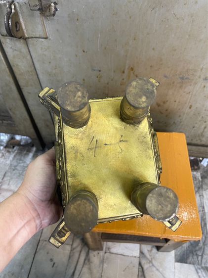 กระถาง ทองเหลืองสองหู ใบใหญ่สะสม A14 รูปที่ 5