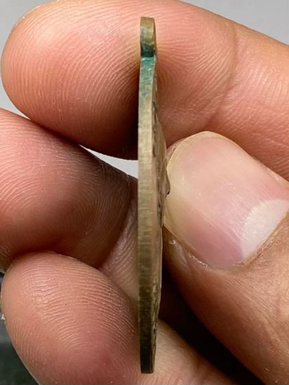 เหรียญ 5 รอบหลวงพ่อเจริญ รูปที่ 4