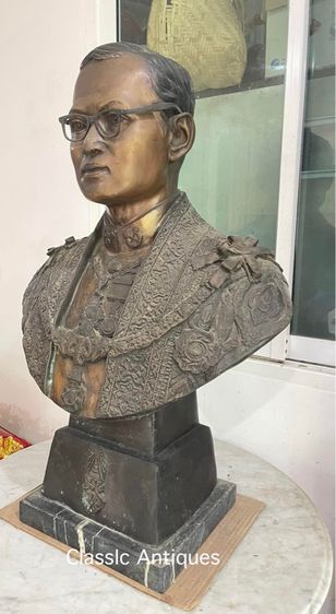 รูปปั้น ในหลวง ร.9 ทองเหลือง องค์ใหญ่ รูปที่ 5