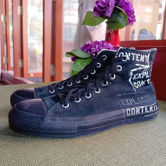 Converse Chuck Taylor All Star : Explicit Content High Top Sneakers
Size 41.5ยาว26.5 cm
ราคา 550 ฿ รูปที่ 1