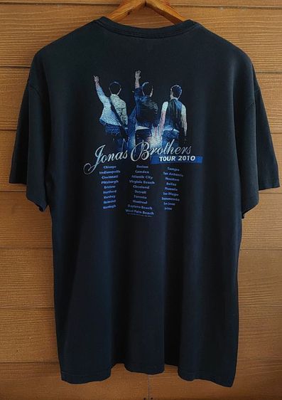 เสื้อ Jonas Brothers
T Shirt Live In Concert
Tour ปี 2010
 รูปที่ 2