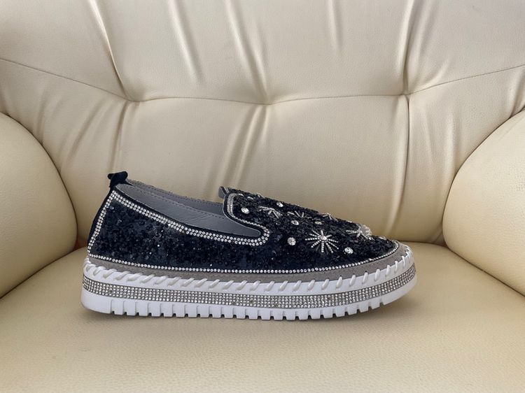 รองเท้าคัทชูปักเลื่อม รูปที่ 2