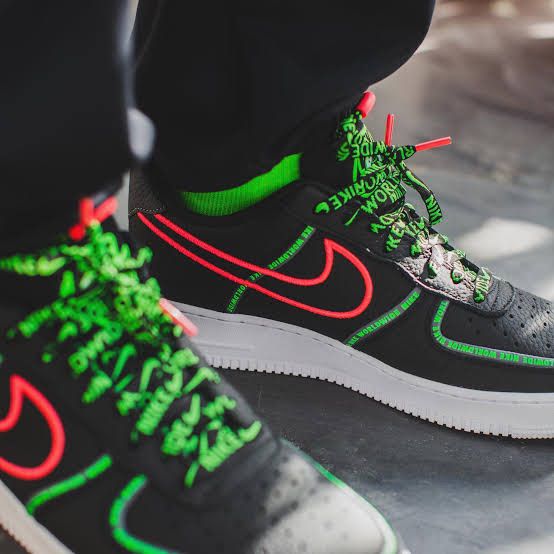 Nike Air Force 1 07 PRM “Worldwide Pack-Black” รูปที่ 2
