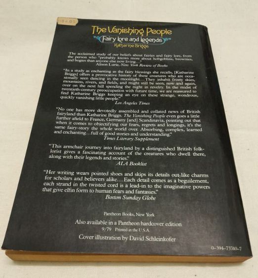 หนังสือ The Vanishing People: Fairy Lore and Legends 
โดย   Katharine Briggs รูปที่ 12