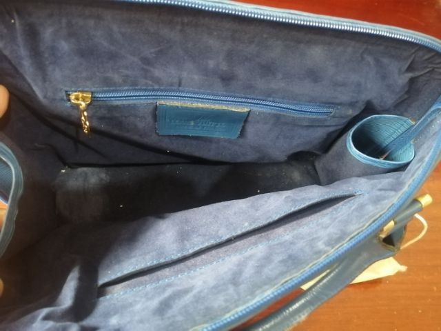 กระเป๋าถือ Louis Vuitton หนังแท้ สภาพดี ราคาพิเศษ ใช้น้อย รูปที่ 4
