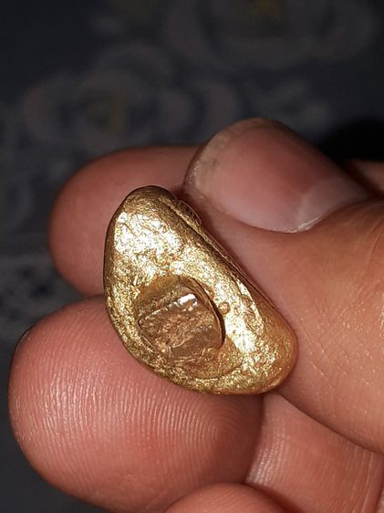 พระยอดธง พิมพ์ใหญ่ กรุวัดราชบูรณะ อยุธยา เนื้อแก่ทองคำ ขนาดกำลังห้อย สภาพสวย สมบูรณ์ เก่า แท้ แปลก หายาก พระยอดธง ตามความเชื่อโบราณถือว่าเป็ รูปที่ 5