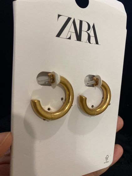 Zara ต่างหูห่วงโลหะทองของแท้ ขนาด 2.5 cm รูปที่ 4