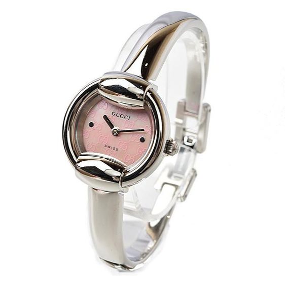 พร้อมส่ง 🔥Sale 11999🔥 นาฬิกา กำไล Gucci 1400L Pink Shell Watch Stainless Steel ลายGG หรูหราสวยเด่น ขนาด 26 mm รูปที่ 7