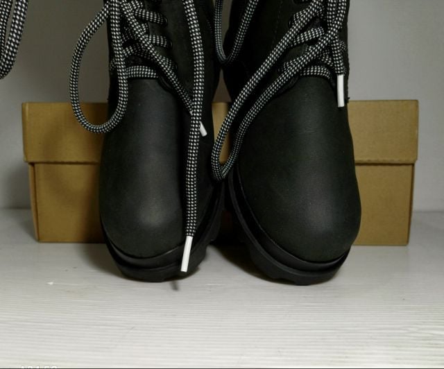 CAMPER HOT GORE-TEX Boots, WATERPROOF, บู้ทลุยหนาวลุยหิมะที่สุภาพสตรี Size 37EU ถามหา, รองเท้าบู้ท CAMPER ของแท้ มือ 2 สภาพใกล้เคียงของใหม่ รูปที่ 6