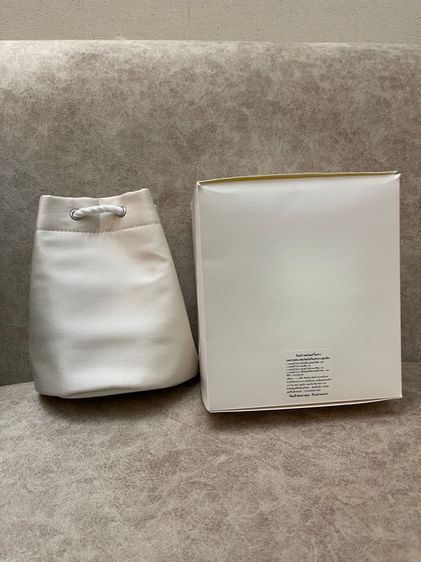 กระเป๋า Dior bucket bag ทรงขนมจีบ สีครีม รูปที่ 4