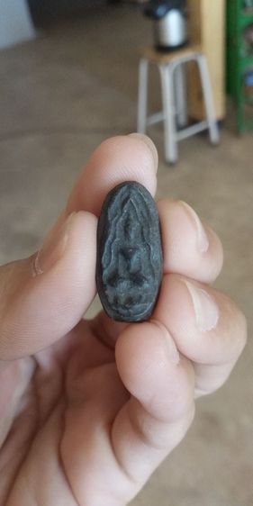 พระเนื้อดินผสมมวลสาร(พระพิมพ์พระขุนแผน(พิมพ์เล็กเนื้อดำ)(ผง.ดิน.ผงว่าน.ใบลาน)(ไม่ทราบพระเกจิที่สร้าง))พระบ้านพระเครื่องรางของมงคล