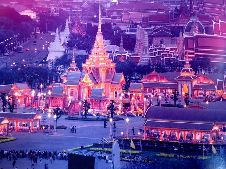 หนังสือ ในงานพระราชพิธื ในหลวง ร.9 รวม 3 เล่ม หนังสือปกแข็งเล่มใหญ่ รูปที่ 9