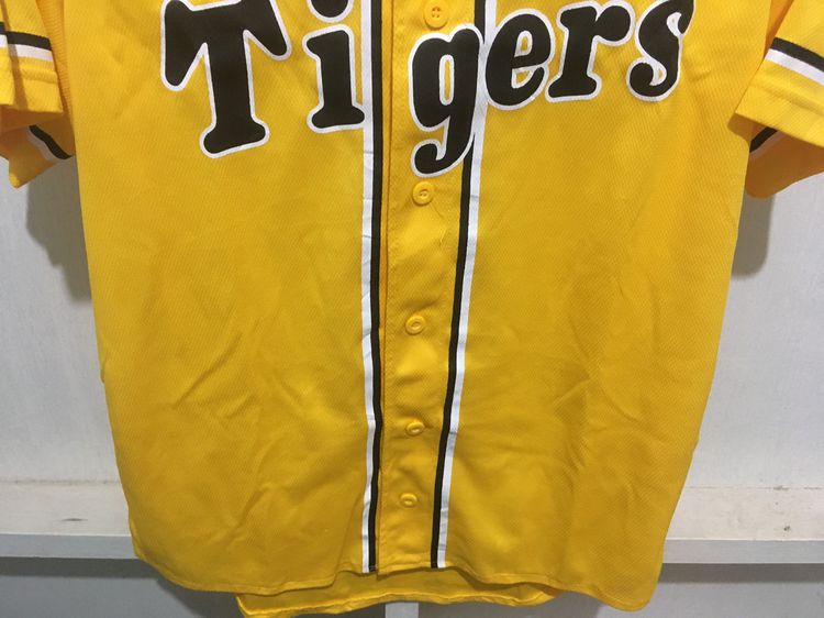 เสื้อเบสบอล ทีม Tiger สีเหลือง รูปที่ 4