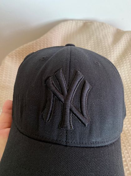ส่งเร็ว มีปลายทาง หมวก NY แท้ สีดำ ปักข้าง สภาพดี ขนาด S-M  รุ่นหายาก   รูปที่ 6
