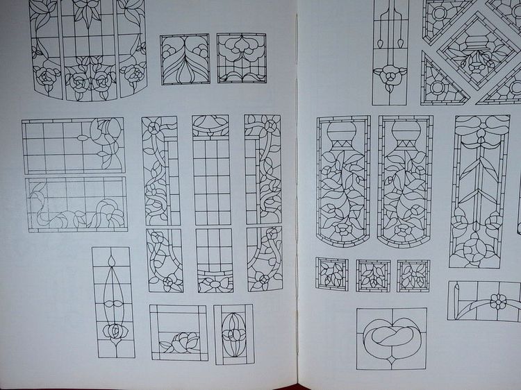 Treasury of Traditional Stained Glass Designs การออกแบบ กระจกสี แบบโบราณ รูปที่ 13