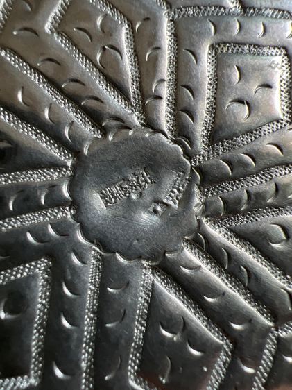 พานตักบาตรเงินเก่า รูปที่ 4