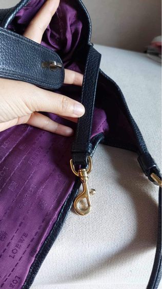 กระเป๋าคล้องไหล่ Loewe แท้วินเทจ รูปที่ 17