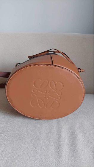 กระเป๋า Loewe ทรงจีบ สีทูโทน รูปที่ 7