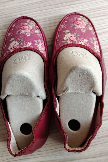 รองเท้าคัทชูพร้อมซองพับเก็บ จากญี่ปุ่น รูปที่ 2
