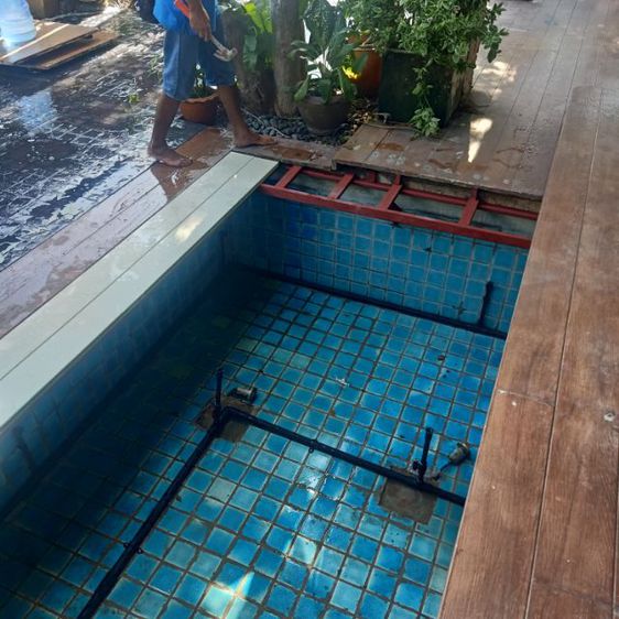 รับแก้ระบบกรองในบ่อปลาคาร์ฟ,ซ่อมบ่อปลาคาร์ฟรั่ว,บ่อร้าว,รับทำบ่อปลาคาร์ฟ,ทำน้ำพุ,น้ำล้น รูปที่ 6