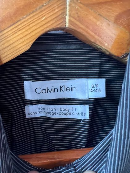 เสื้อ Calvin Klein รูปที่ 3
